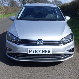 VW GOLF SV