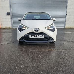 TOYOTA AYGO X-PLAY VVT-i